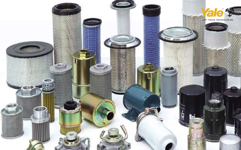 Lọc gió xe nâng giúp làm sạch không khí trước khi vào buồng đốt, đảm bảo động cơ hoạt động êm ái