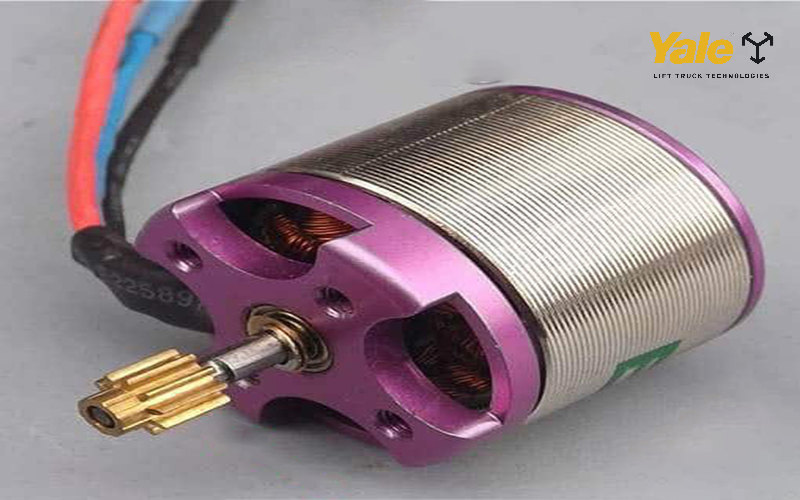 Động cơ không chổi than gồm ba thành phần chính: stator, rotor và bộ điều khiển điện tử