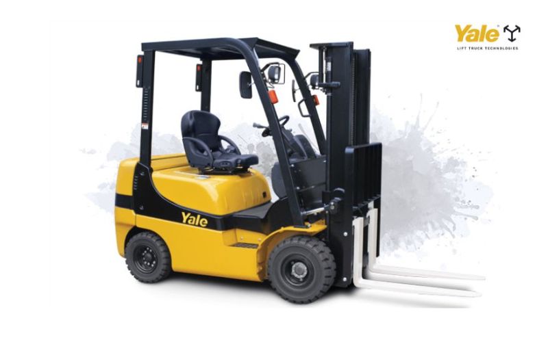 Các dấu hiệu như rò rỉ, quá nhiệt, đổi màu dung dịch hay két nước bị tắc nghẽn cho thấy hệ thống làm mát xe nâng đang gặp sự cố và cần kiểm tra, xử lý kịp thời