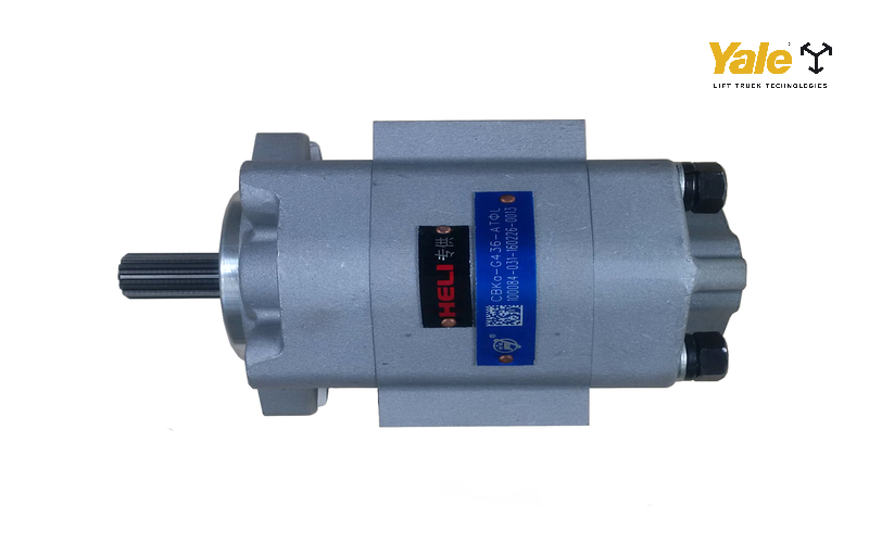 Bơm thủy lực (hydraulic pump) trên xe nâng là thiết bị chuyển đổi công năng