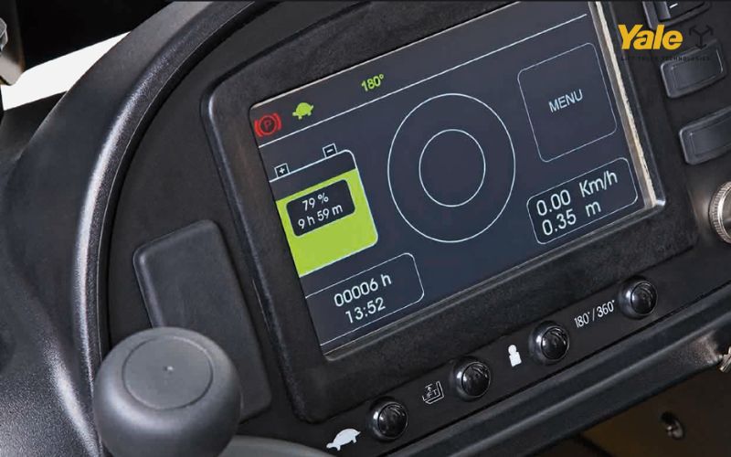 Đồng hồ Hour Meter – công cụ quan trọng để theo dõi số giờ vận hành xe nâng