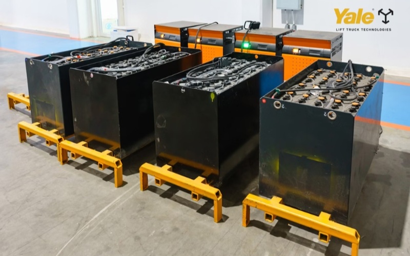 Tuân thủ một số quy tắc sạc quan trọng gồm giúp kéo dài tuổi thọ và đảm bảo hiệu suất xe nâng
