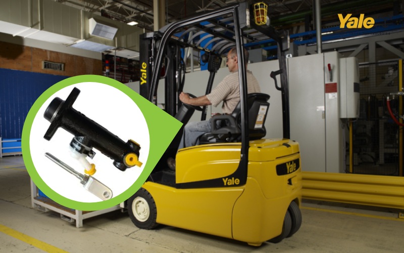 Tổng phanh xe nâng là bộ phận điều khiển chính giúp xe dừng và vận hành an toàn