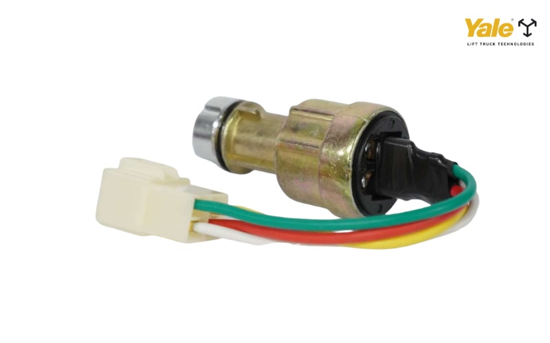 Việc lựa chọn và thay thế ổ khóa xe nâng cần tuân thủ các nguyên tắc an toàn để tránh gây hỏng hóc hệ thống điện và động cơ