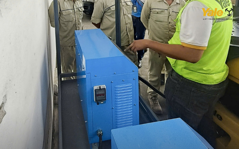 Tuân thủ quy tắc sạc tại nơi thông thoáng để đảm bảo an toàn cháy nổ cho kho vận.