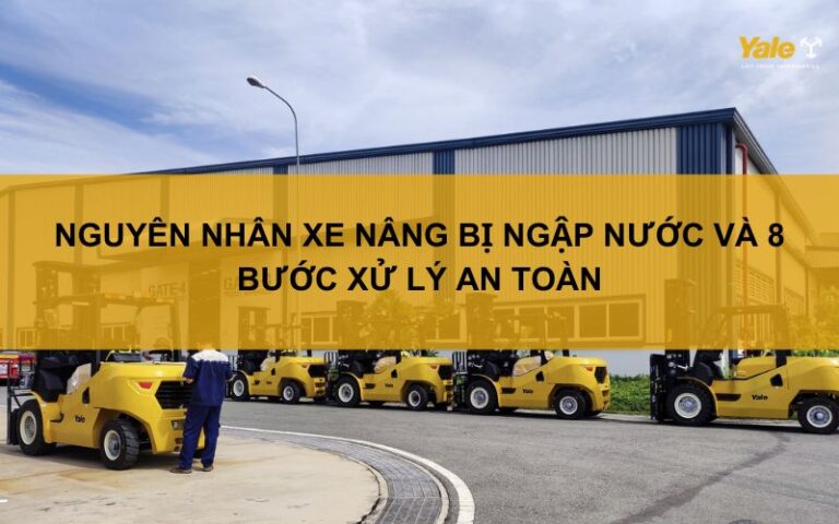 xe nâng bị ngập nước