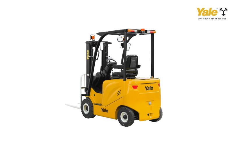 Doanh nghiệp không chỉ mua xe nâng mà còn đi kèm các dịch vụ như bảo trì định kỳ, cung cấp phụ tùng hoặc đào tạo vận hành