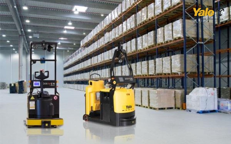 Xe nâng Double Deep giúp tăng mật độ lưu trữ và tối ưu không gian kho hiệu quả