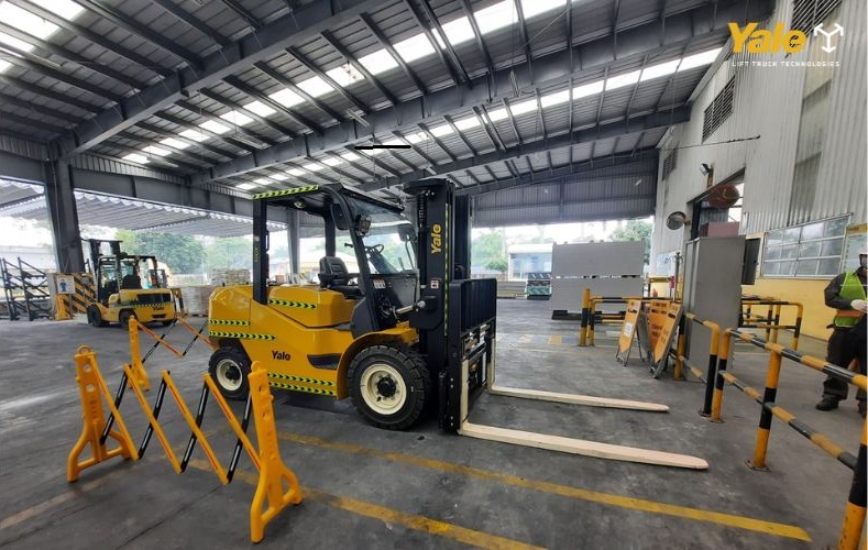 Nhận biết sớm dấu hiệu xe nâng đang thuê cần được thay thế