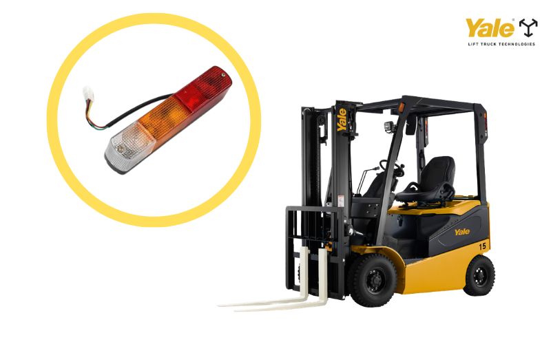 Nắp chắn cụm đèn sau xe nâng: Chức năng và cách thay thế Nắp chắn cụm đèn sau xe nâng: Chức năng và cách thay thế